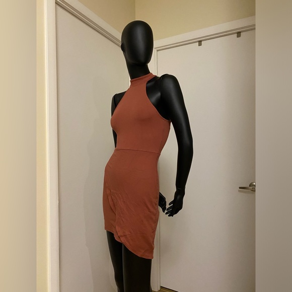 Halter-Neck Short Dress - Picture 2 of 6